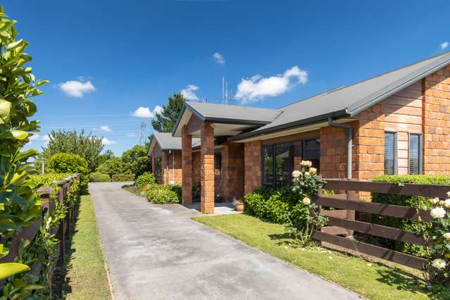 10 De La Mare Drive Leamington_1