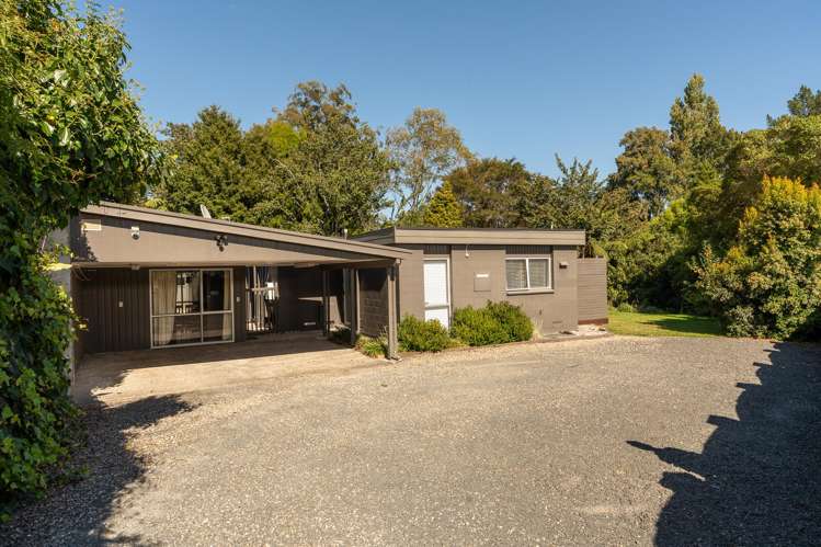 24 Splitt Avenue Glenview_16