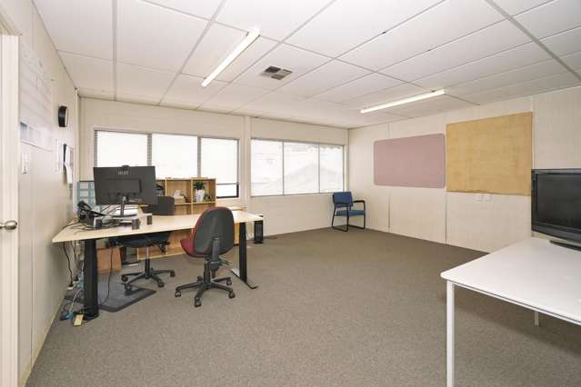 12 Vialou Street Hamilton Central_2