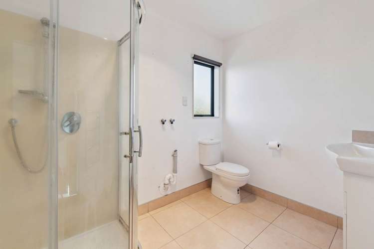 2 Sherie Place Howick_16