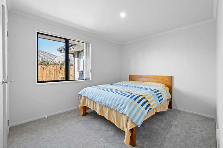 51 Sunningdale Street Wattle Downs_10