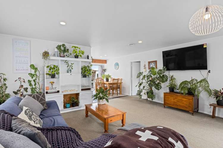 29 Amorino Drive Red Beach_5