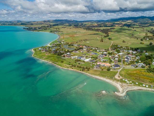 1177c East Coast Road Whakatiwai_1