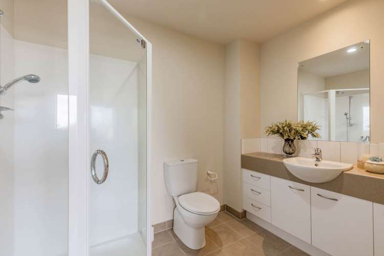 235 Alec Craig Way Gulf Harbour_20