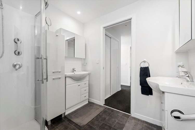 25 Hastings Road 11554_13