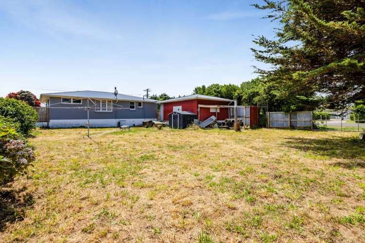 94 South Road Manaia_16