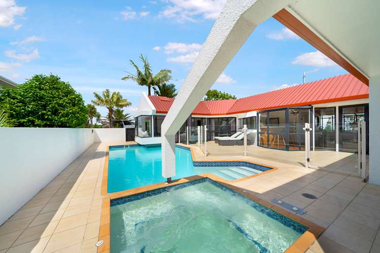 20 Taitua Drive Te Atatu South_20