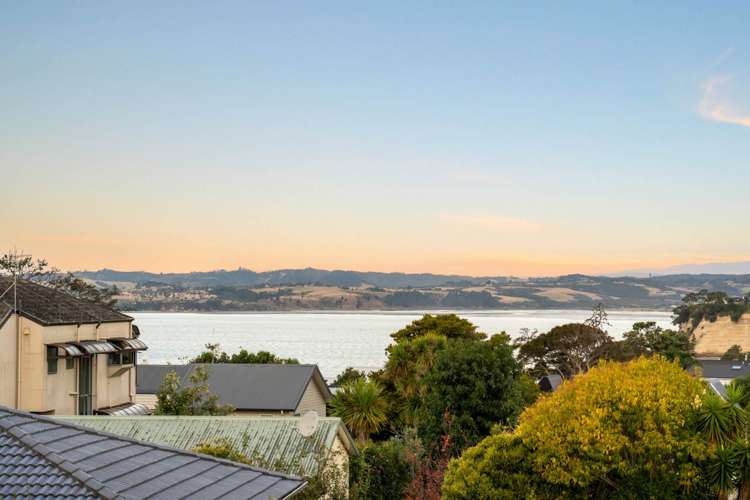 90a Marine Parade Mellons Bay_11