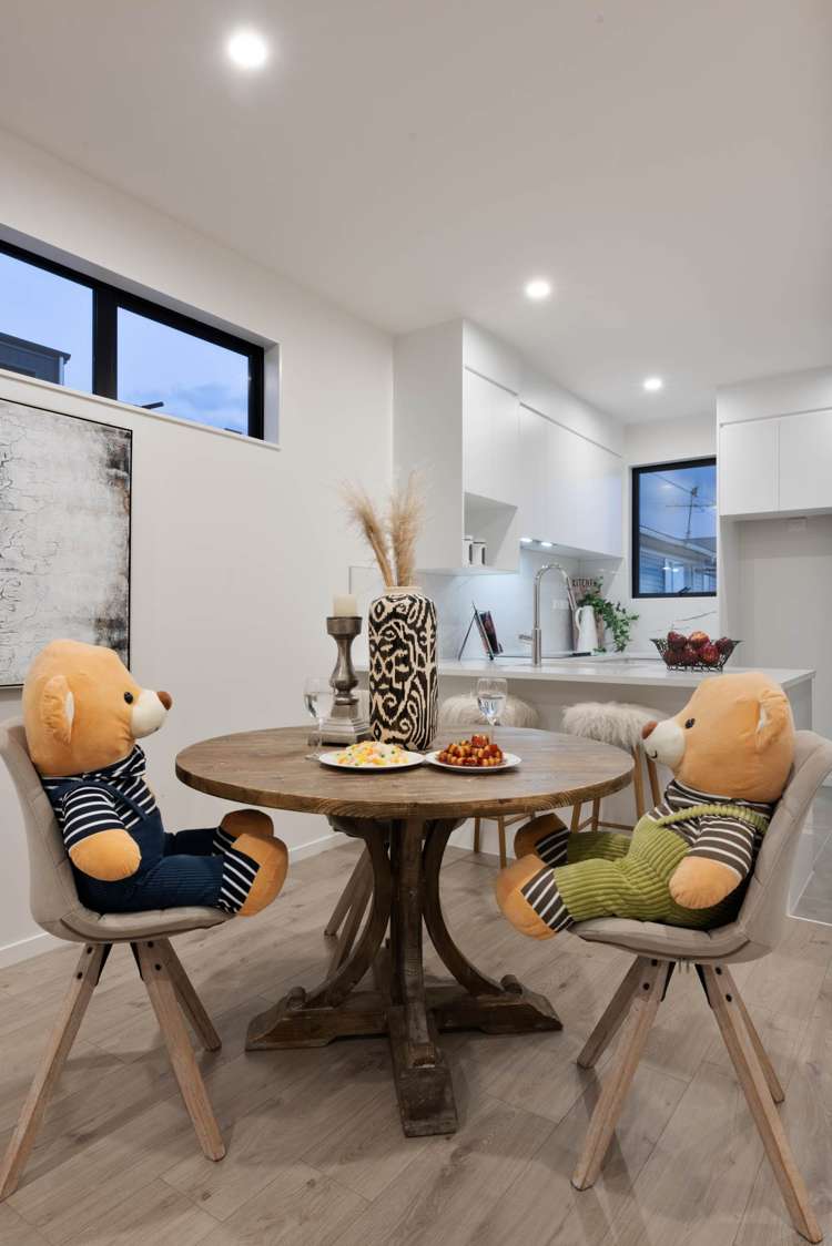 2/11 Jaemont Avenue Te Atatu South_13