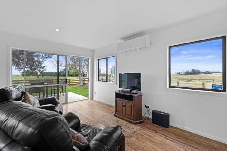 92 Ohinepanea Road Pukehina_7