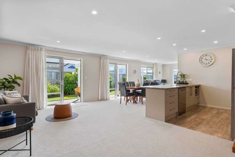 15 Kara Place Wharewaka_12