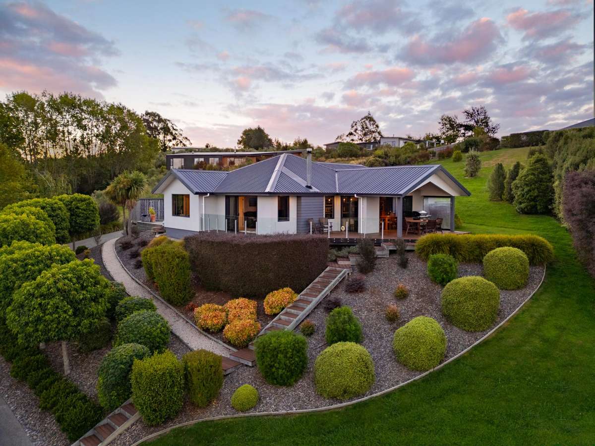 131 Ridgeview Road_0