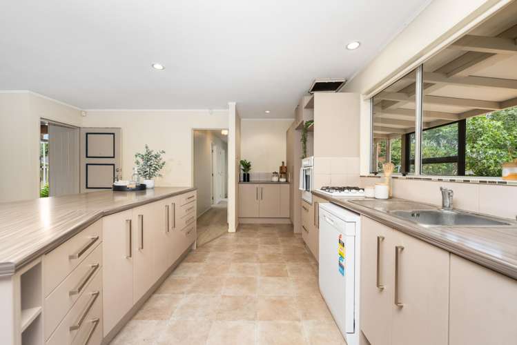 12 Humphries Place Awapuni_12