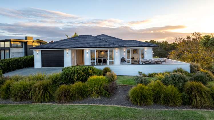 39 Tiri Road Oneroa_12