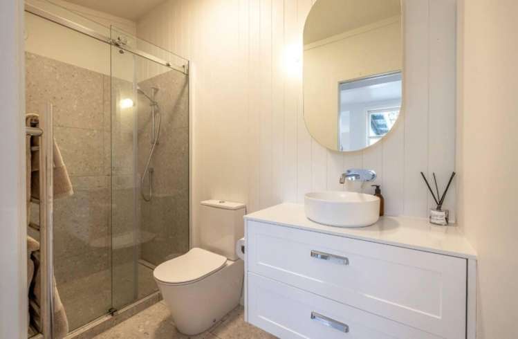 11 Putiki Road Ostend_11