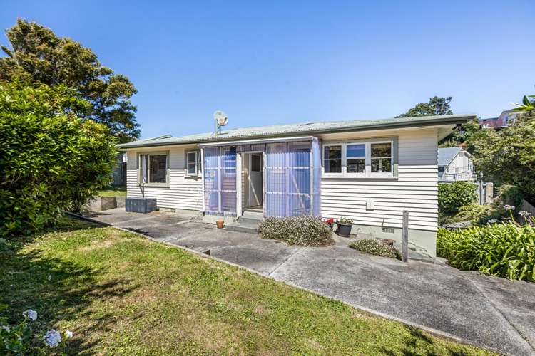 8 Braemar Terrace Johnsonville_12