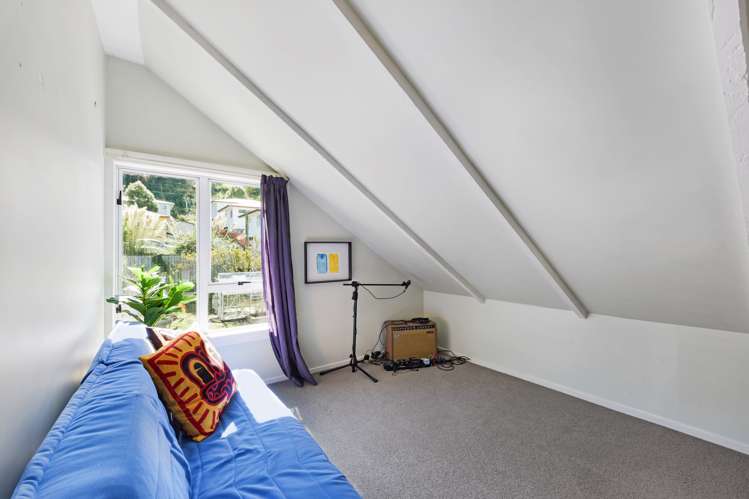 75 Toi Toi Street Toi Toi_16