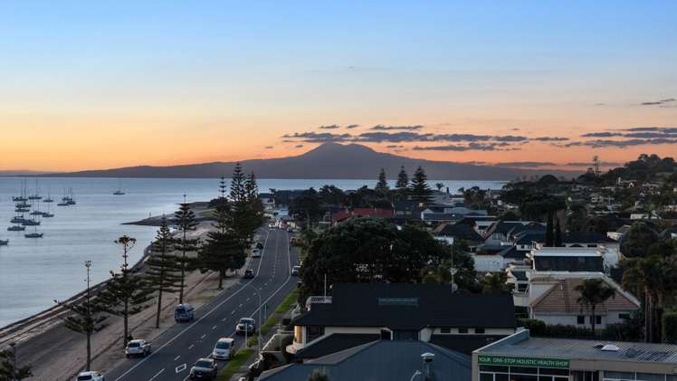 3A Bucklands Beach Road_0