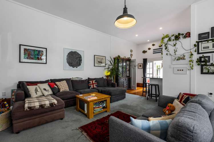 194 Onepu Road Lyall Bay_4