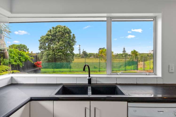 24 Fremantle Place Pakuranga Heights_12