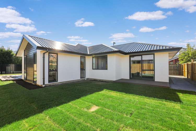 241 Racecourse Road Allenton_34