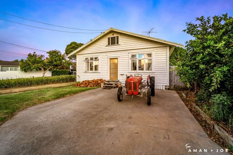 37 Wainui Avenue Point Chevalier_2