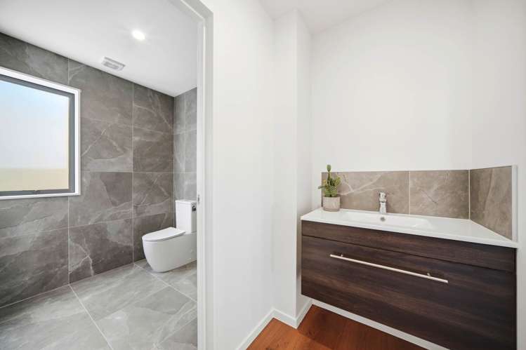 35 B&C Toroa Street Torbay_13