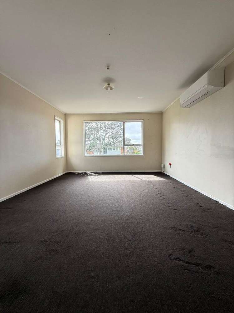 80 Windrush Close Mangere_3