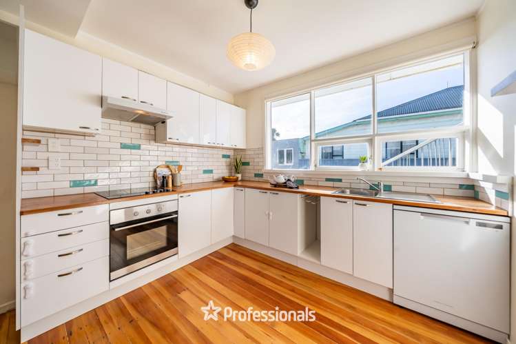 2/1 Aurora Street_5