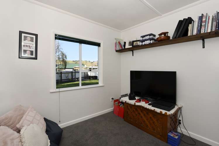 16 Harcourt Place Wakefield_15