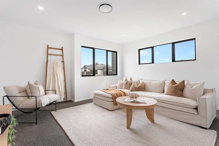22 Longfields Road_3