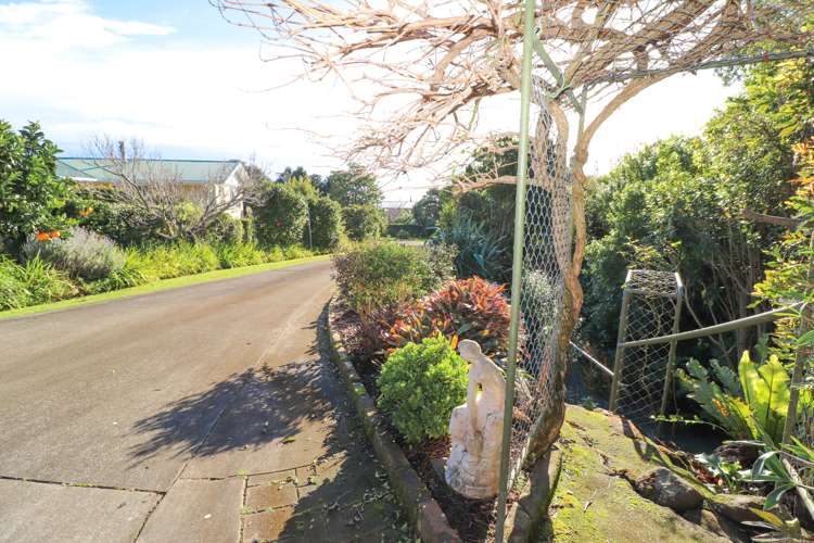 10 Lockhart Place Ngarimu Bay_16