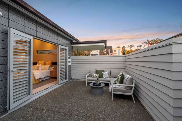 36 Oakford Park Crescent Greenhithe_24