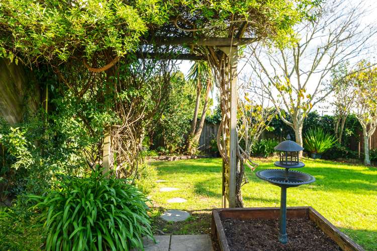 3 Kia Ora Road Beach Haven_15