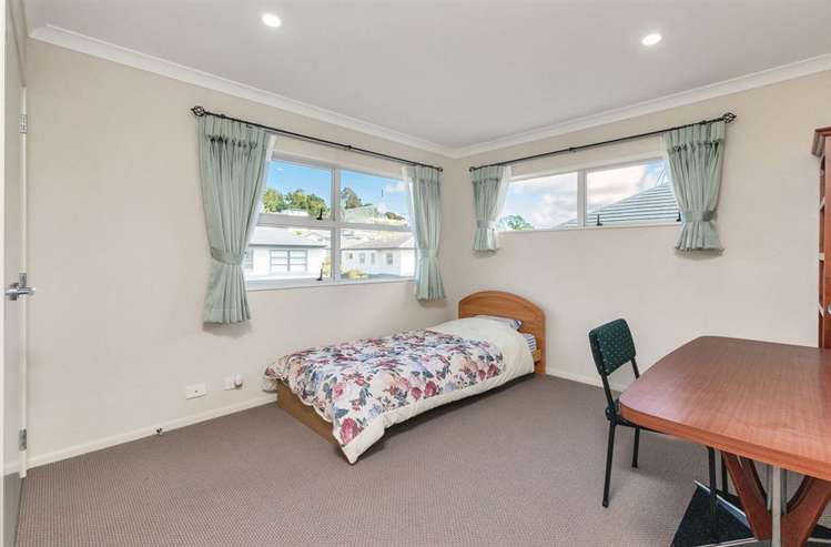 8 Bur Oak Terrace Schnapper Rock_13