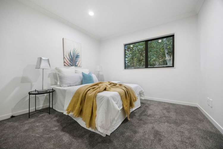 70 Tiverton Road New Windsor_13