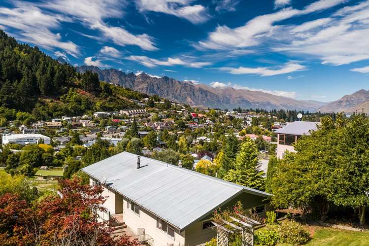 36 Huff Street Queenstown_6