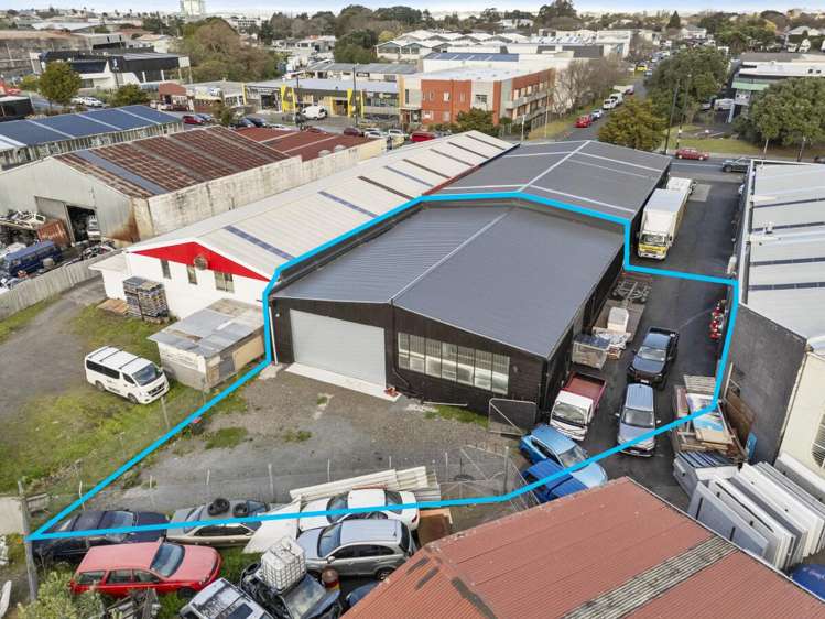 Unit 2 | 137 Station Road_0