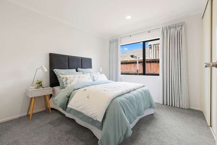 37 Croftview Road Wattle Downs_17