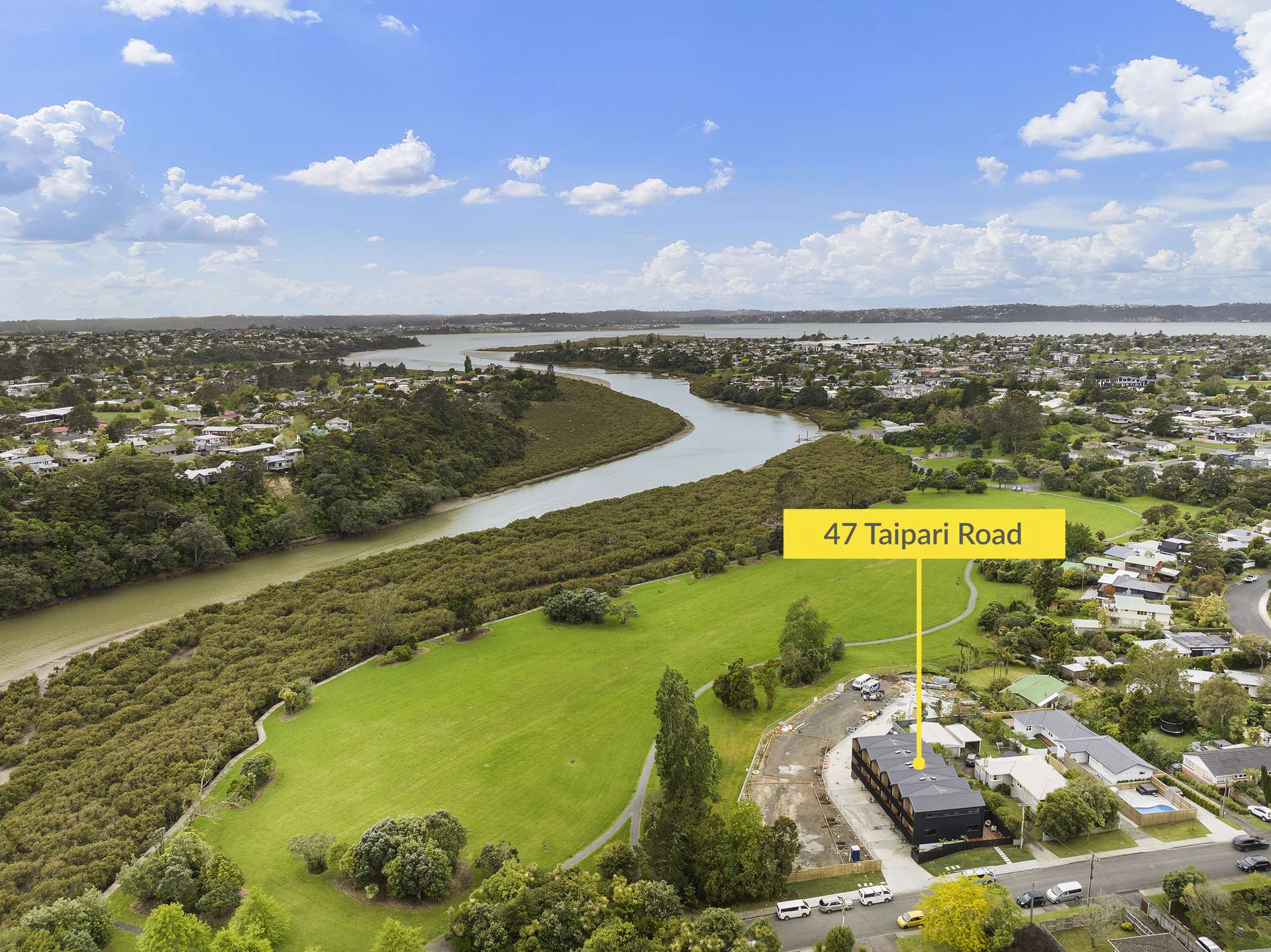 2/47 Taipari Road Te Atatu Peninsula_0