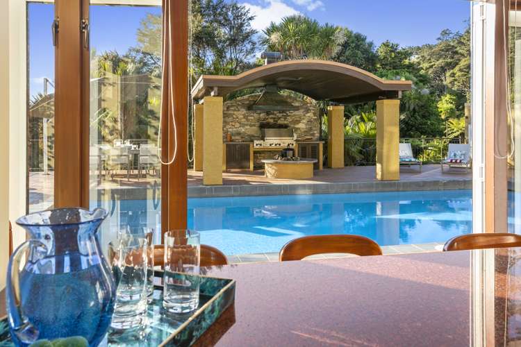 35 Huia Road Titirangi_10