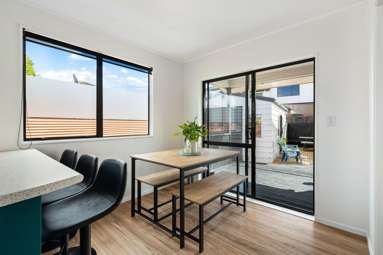 2/13 Edmund Hillary Avenue_4
