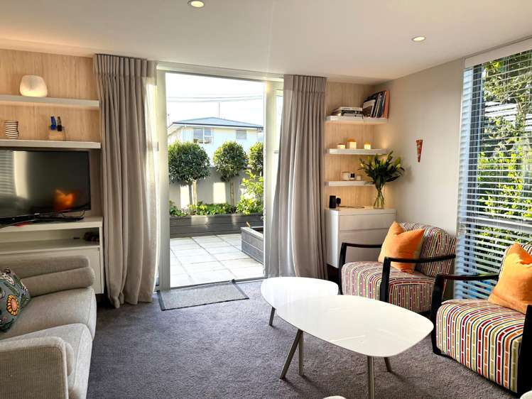 1/24 Andover Street Merivale_10