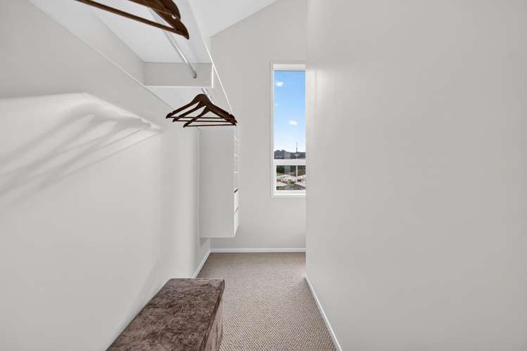 2/46 Cuba Street Petone_24