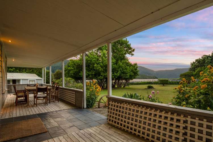 1024/1028 Elie Bay Road Pelorus Sound_12