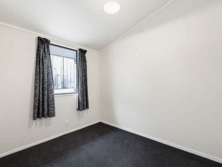 2B Baycroft Avenue Parkvale_13