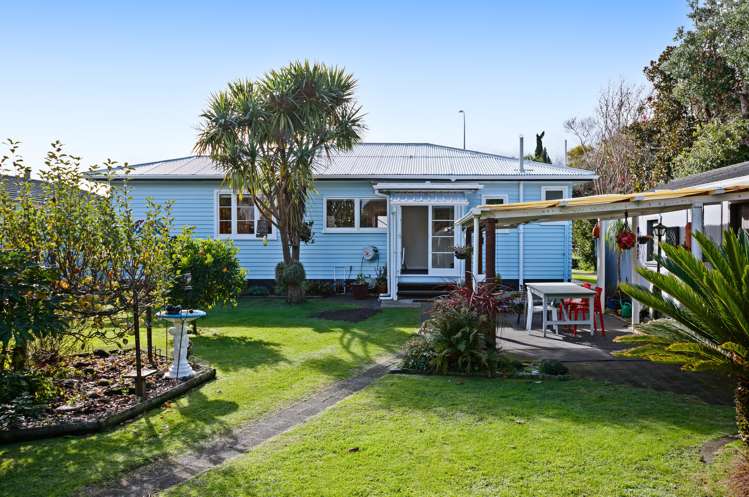 726 Gladstone Road Te Hapara_12