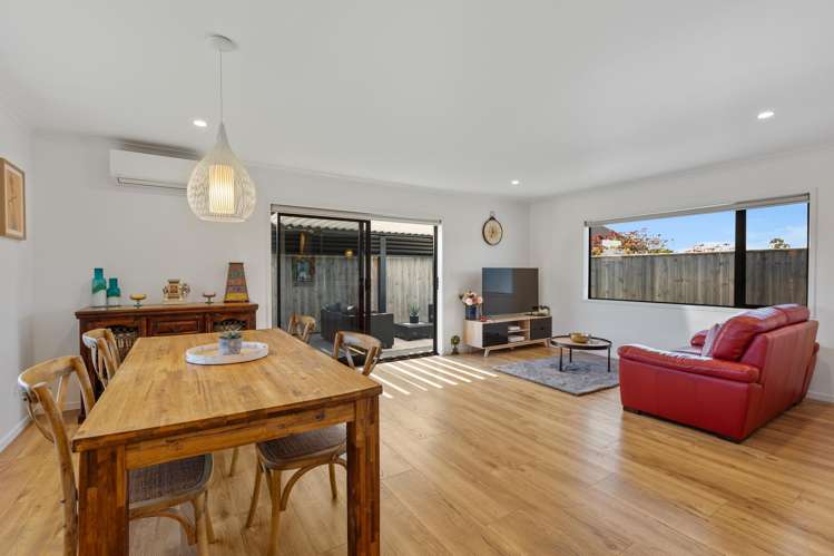 32 Honeyfield Drive Whalers Gate_7