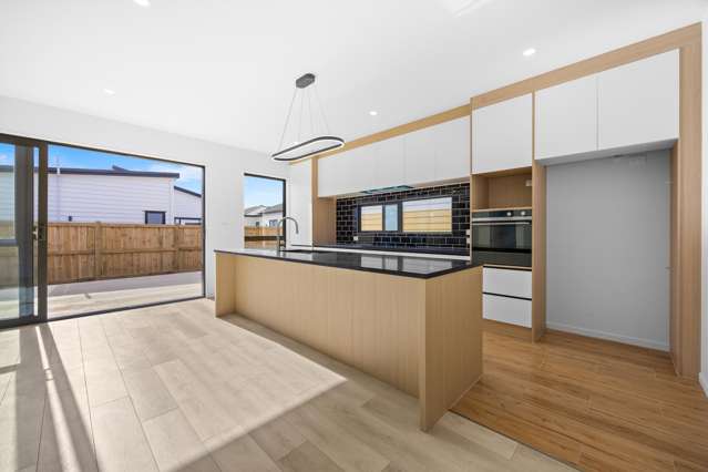 15 Tuwai Crescent Opaheke_3