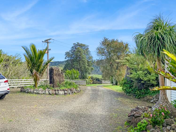 140 Bethells Road Waitakere_13